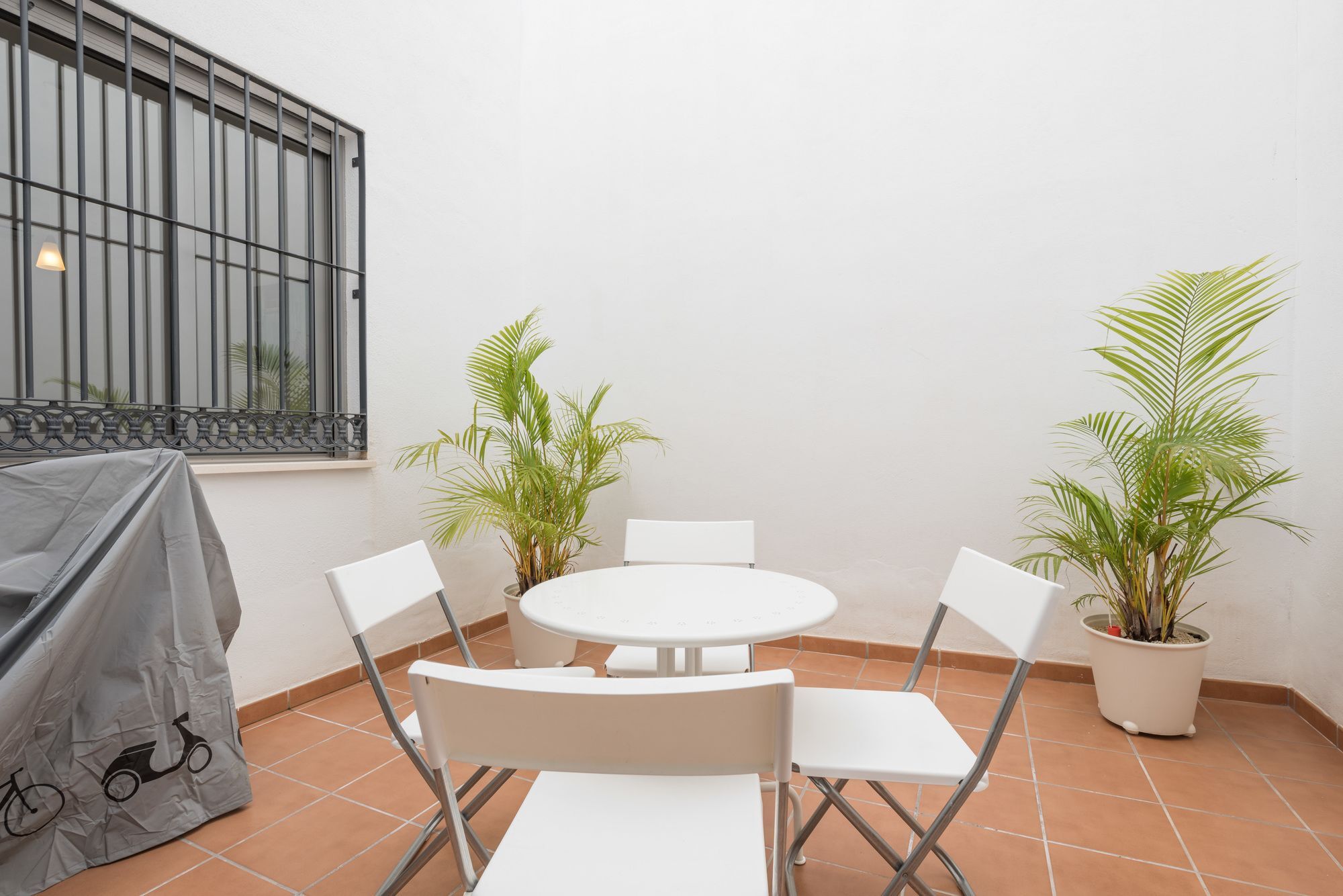 Apartamento Birgit Malaga Exterior photo